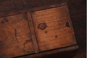 アンティーク雑貨　昭和レトロ　古いアンティーク木箱(小箱・収納箱)