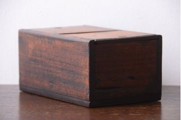 アンティーク雑貨　昭和レトロ　古いアンティーク木箱(小箱・収納箱)