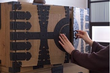 アンティーク家具　古民具・骨董　明治期　木味のアンティーク重ね観音箪笥