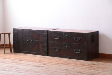 アンティーク家具　古民具・骨董　明治期　立派な金具のアンティーク観音箪笥(衣装箪笥)