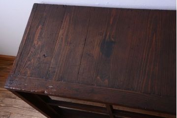 アンティーク家具　和製アンティーク　古い木製の脚付きサイドボード(収納棚)