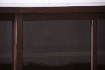 アンティーク家具　和製アンティーク　古い木製の脚付きサイドボード(収納棚)