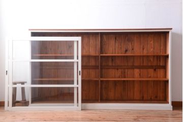 レトロ家具　アンティークペイント　特大サイズ!レトロな横長収納棚