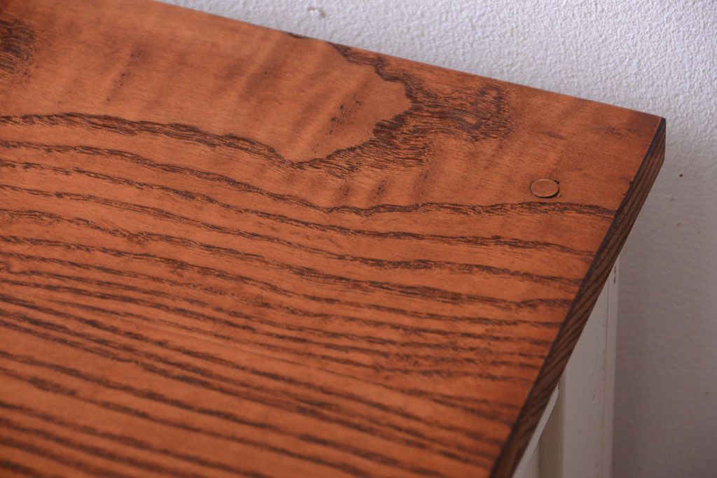 レトロ家具　アンティークペイント　特大サイズ!レトロな横長収納棚