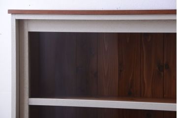 レトロ家具　アンティークペイント　特大サイズ!レトロな横長収納棚