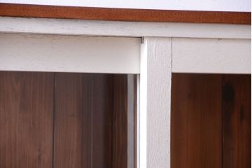 レトロ家具　アンティークペイント　特大サイズ!レトロな横長収納棚