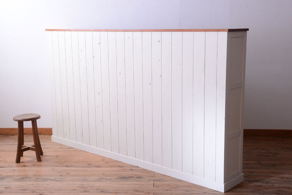 レトロ家具　アンティークペイント　特大サイズ!レトロな横長収納棚