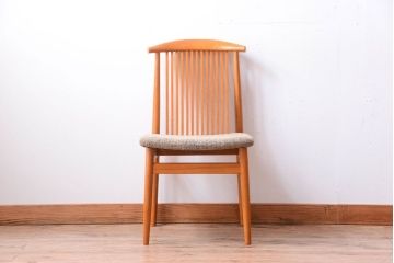 ヴィンテージ家具　飛騨産業　ビンテージキツツキ　食堂椅子(ダイニングチェア)(1)
