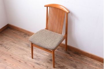 ヴィンテージ家具　飛騨産業　ビンテージキツツキ　食堂椅子(ダイニングチェア)(1)