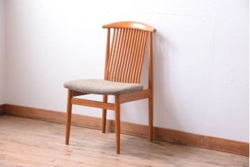 ヴィンテージ家具　飛騨産業　ビンテージキツツキ　食堂椅子(ダイニングチェア)(1)