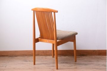 ヴィンテージ家具　飛騨産業　ビンテージキツツキ　食堂椅子(ダイニングチェア)(2)