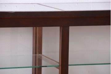 アンティーク家具　和製アンティーク　古い木製の背の低いガラスケース(ローボード)