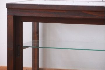 アンティーク家具　和製アンティーク　古い木製の背の低いガラスケース(ローボード)