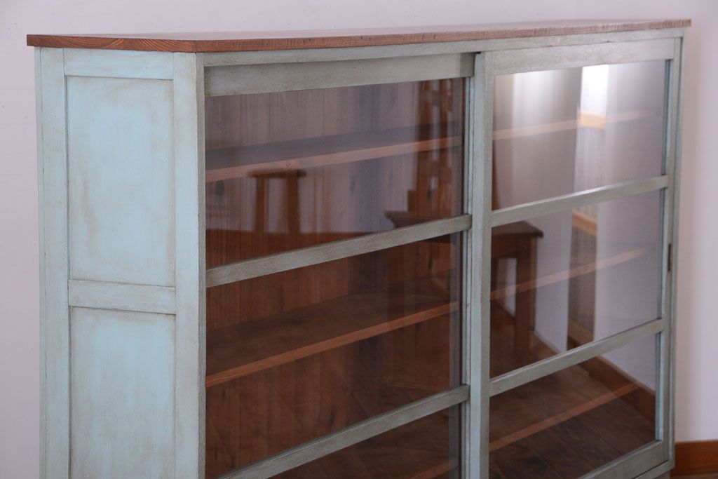 レトロ家具　アンティークペイント　特大サイズ!レトロな横長収納棚(2)