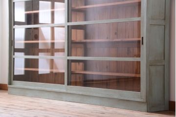 レトロ家具　アンティークペイント　特大サイズ!レトロな横長収納棚(2)