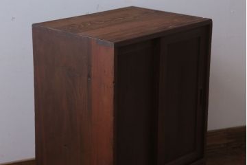 アンティーク家具　和製アンティーク　古い木製の小さな収納棚