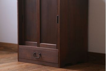 アンティーク家具　和製アンティーク　古い木製の小さな収納棚