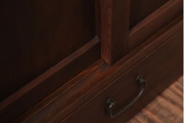 アンティーク家具　和製アンティーク　古い木製の小さな収納棚