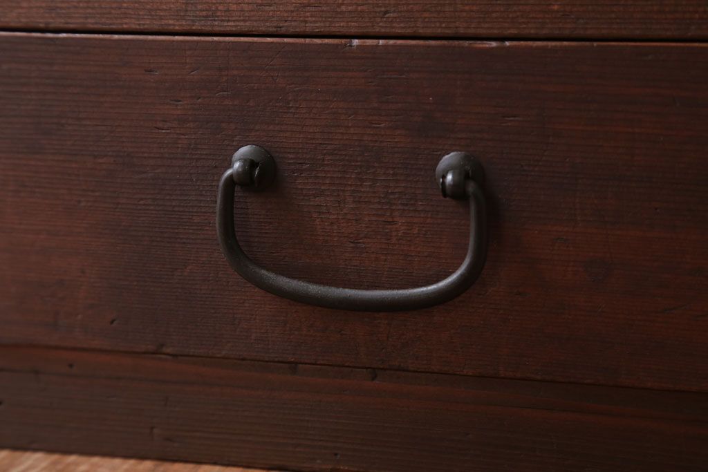 アンティーク家具　和製アンティーク　古い木製の小さな収納棚