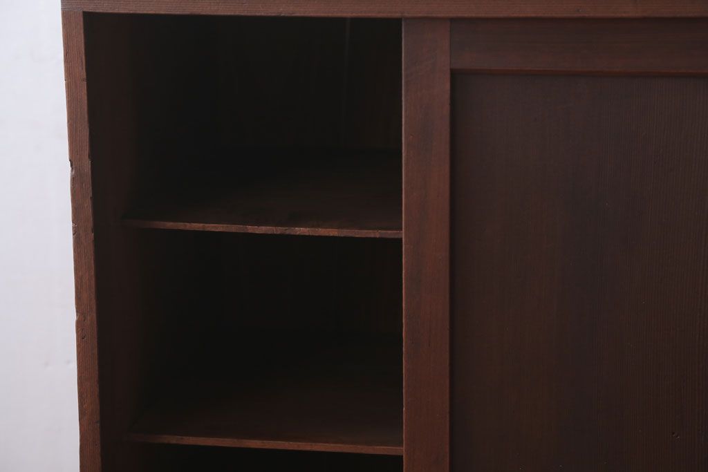 アンティーク家具　和製アンティーク　古い木製の小さな収納棚