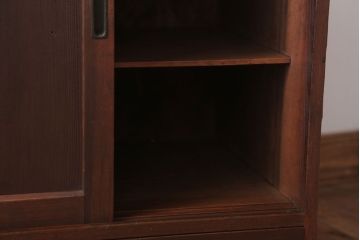 アンティーク家具　和製アンティーク　古い木製の小さな収納棚