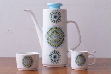 イギリスビンテージ　J&G　MEAKIN(ミーキン) AZTEC(アステカ)シリーズ　ポット、ミルク、シュガー3点セット(洋食器)