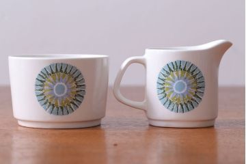 イギリスビンテージ　J&G　MEAKIN(ミーキン) AZTEC(アステカ)シリーズ　ポット、ミルク、シュガー3点セット(洋食器)