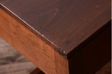 レトロ家具　和製アンティーク　古い木製のレトロな片袖机(勉強机・デスク)