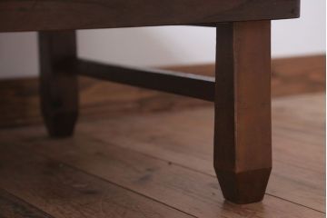 アンティーク家具　和製アンティーク　古い木の大ぶりな角ちゃぶ台