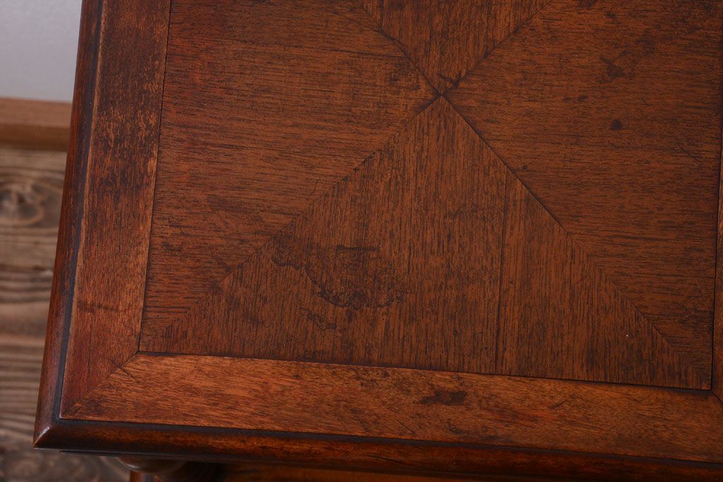 アンティーク家具　和製アンティーク　古い木製の上品なサイドテーブル(電話台)