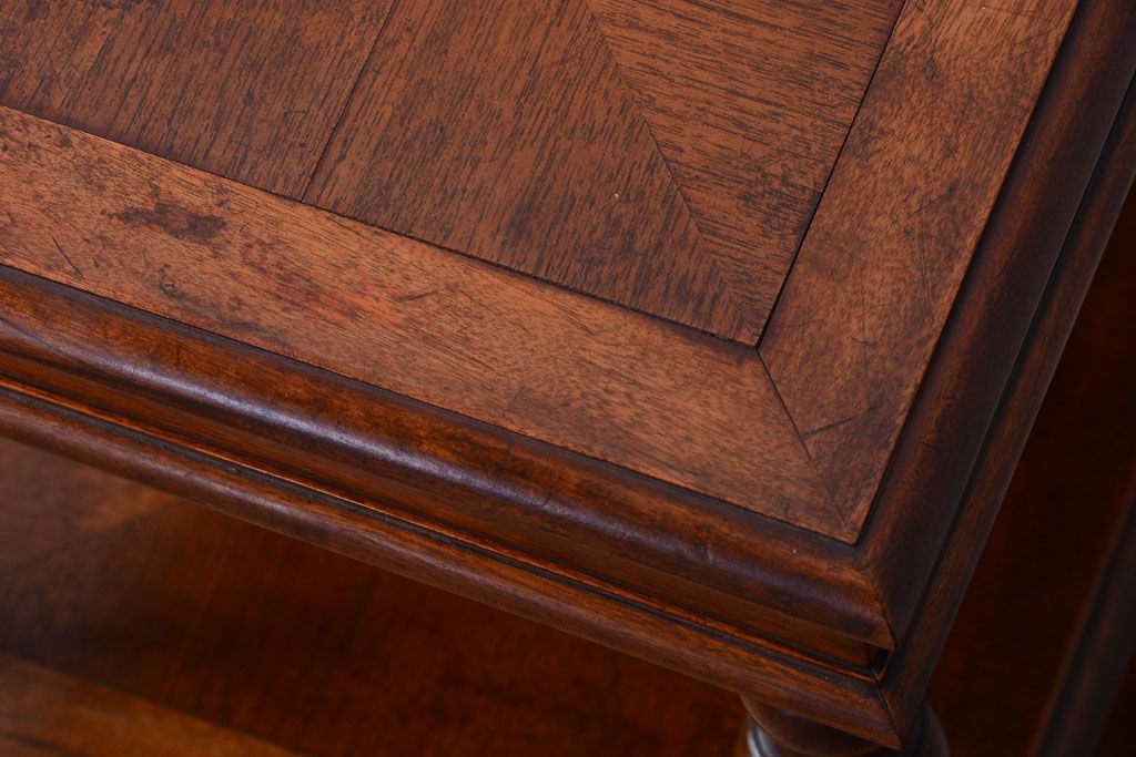 アンティーク家具　和製アンティーク　古い木製の上品なサイドテーブル(電話台)