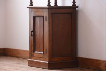 アンティーク家具　和製アンティーク　古い木製の上品なサイドテーブル(電話台)