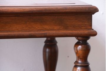 アンティーク家具　和製アンティーク　古い木製の上品なサイドテーブル(電話台)