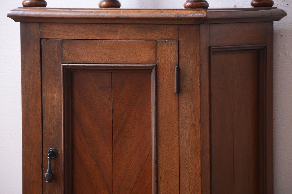 アンティーク家具　和製アンティーク　古い木製の上品なサイドテーブル(電話台)