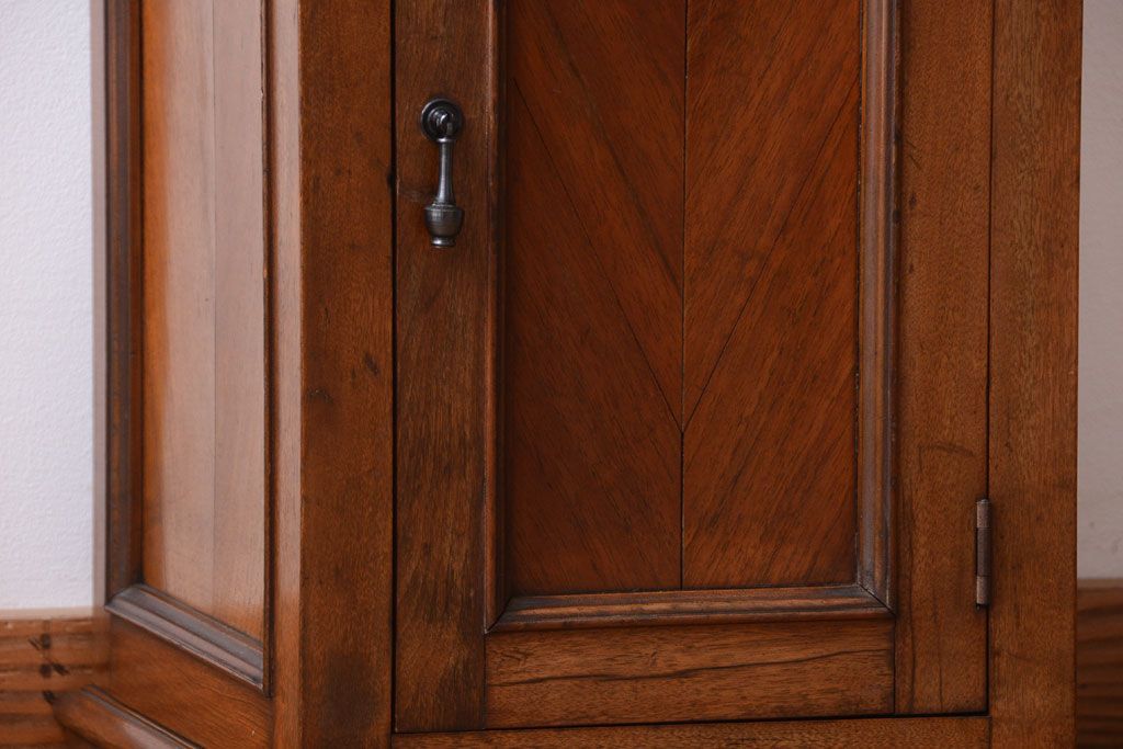 アンティーク家具　和製アンティーク　古い木製の上品なサイドテーブル(電話台)