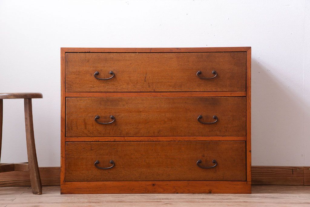 アンティーク家具　和製アンティーク　シンプルな木製チェスト(衣装箪笥)