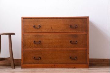 アンティーク家具　和製アンティーク　シンプルな木製チェスト(衣装箪笥)