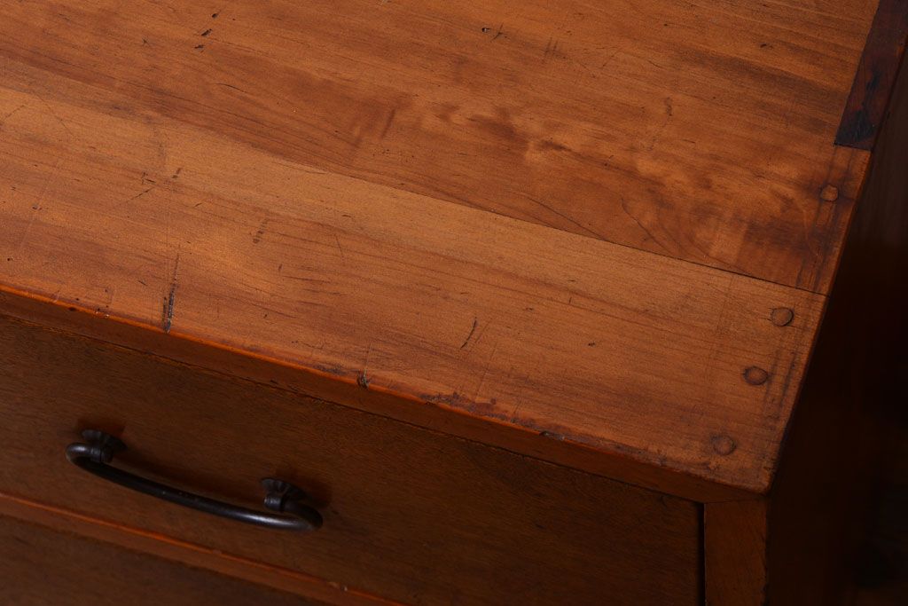 アンティーク家具　和製アンティーク　シンプルな木製チェスト(衣装箪笥)