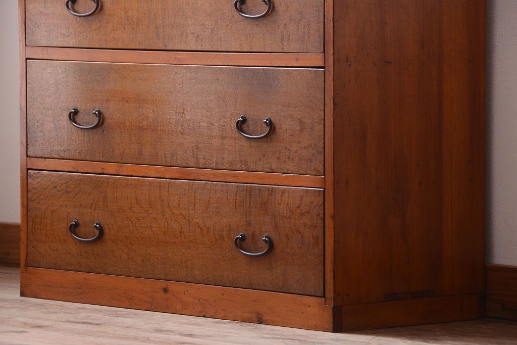 アンティーク家具　和製アンティーク　シンプルな木製チェスト(衣装箪笥)