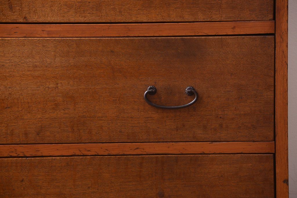 アンティーク家具　和製アンティーク　シンプルな木製チェスト(衣装箪笥)