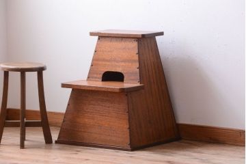 アンティーク雑貨　昭和レトロ　古い木のアンティーク踏み台