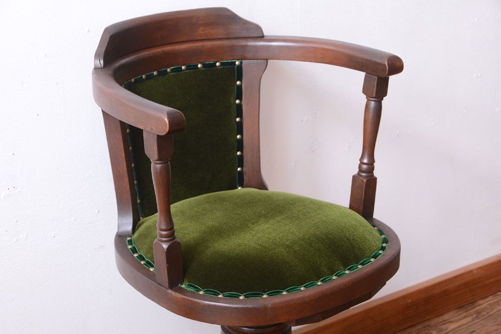 アンティーク家具　和製アンティーク　古いナラ材のシックな回転椅子