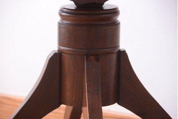 アンティーク家具　和製アンティーク　古いナラ材のシックな回転椅子