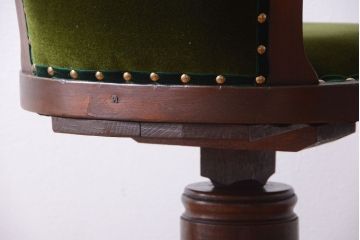 アンティーク家具　和製アンティーク　古いナラ材のシックな回転椅子