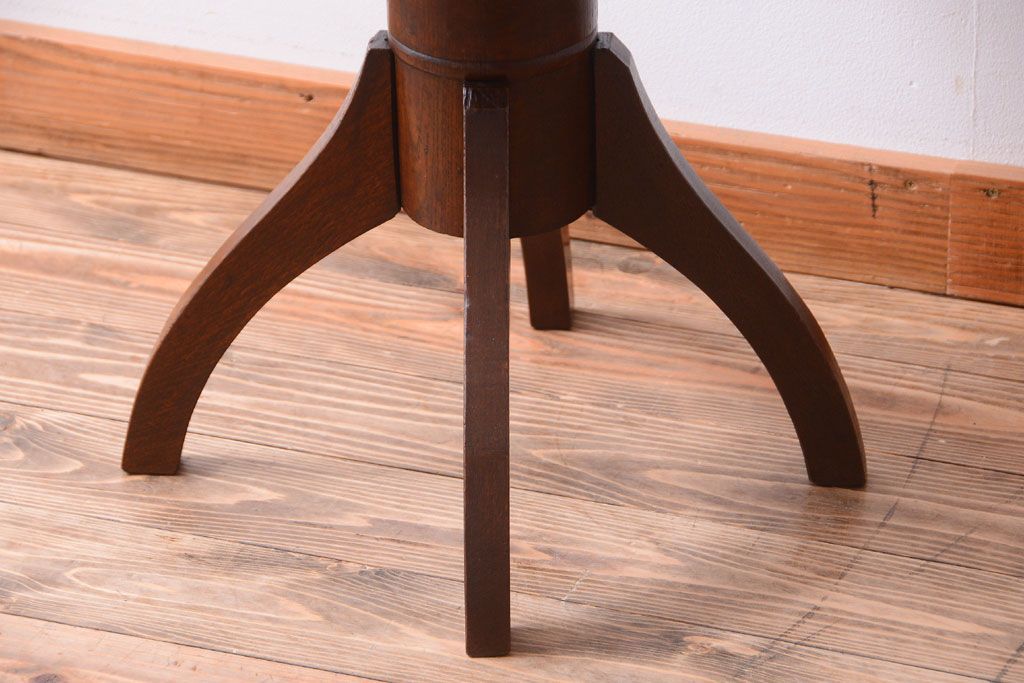 アンティーク家具　和製アンティーク　古いナラ材のシックな回転椅子