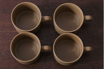 イギリスビンテージ　J&G　MEAKIN(ミーキン) TULIP TIME(チューリップタイム)シリーズ　カップ&ソーサー4客セット(洋食器)