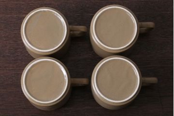 イギリスビンテージ　J&G　MEAKIN(ミーキン) TULIP TIME(チューリップタイム)シリーズ　カップ&ソーサー4客セット(洋食器)