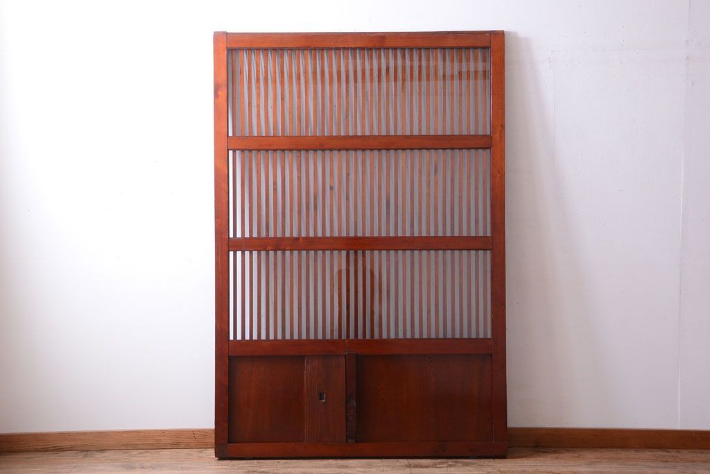 古民具・骨董　明治〜大正期　漆がきれいなガラス入りアンティーク蔵戸(玄関戸)