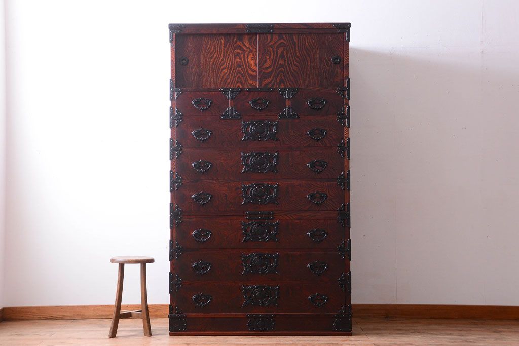 中古 伝統民芸家具 岩谷堂　戸棚付き2段重ね整理箪笥(定価約75万円)