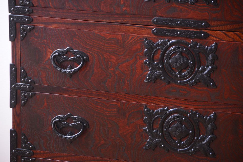 中古 伝統民芸家具 岩谷堂　戸棚付き2段重ね整理箪笥(定価約75万円)